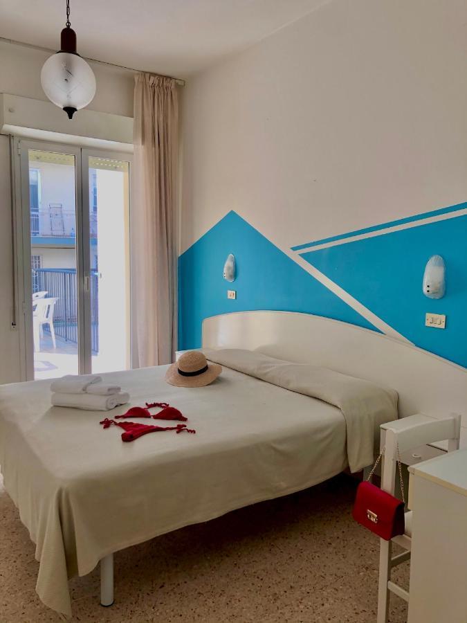 Hotel Serafini ริมินี ภายนอก รูปภาพ